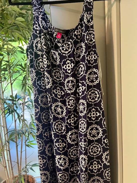 Vince Camuto Dresses & Skirts - Vince Camuto Navy White Geometric Tile Medallion Sleeveless Sundress Size M